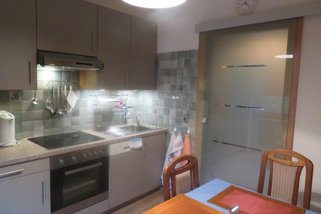 Apartamento Haus Ortner Russbach am Pass Gschütt Exterior foto