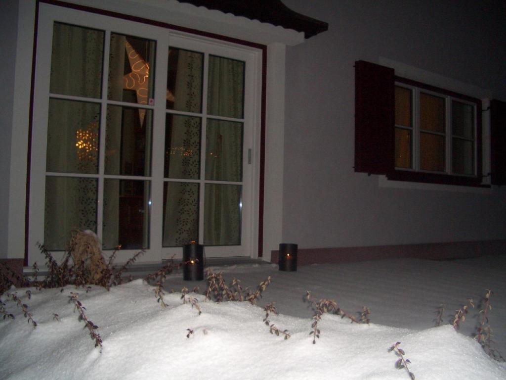 Apartamento Haus Ortner Russbach am Pass Gschütt Exterior foto